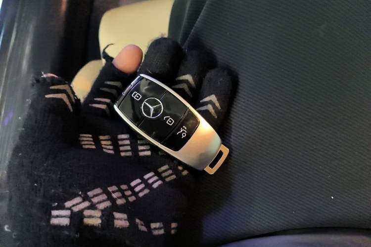 Used Mercedes-Benz E-Class 2021 E 260 Coupe Interior 1