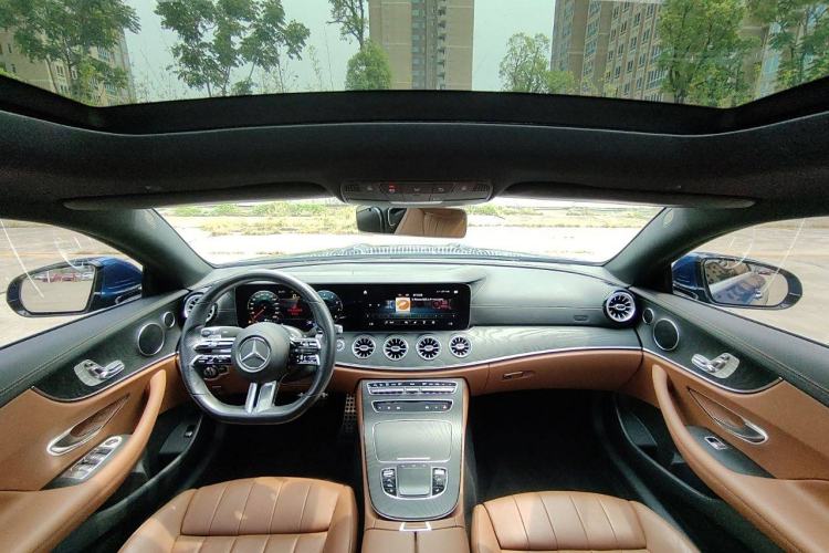 Used Mercedes-Benz E-Class 2021 Facelift E 260 Coupe Interior 1