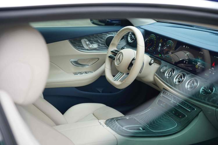 Used Mercedes-Benz E-Class 2021 E 260 Coupe Interior 10