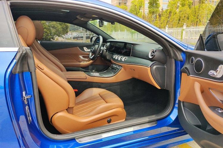 Used Mercedes-Benz E-Class 2021 Facelift E 260 Coupe Interior 11