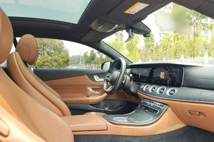 Used Mercedes-Benz E-Class 2021 Facelift E 260 Coupe Interior 13