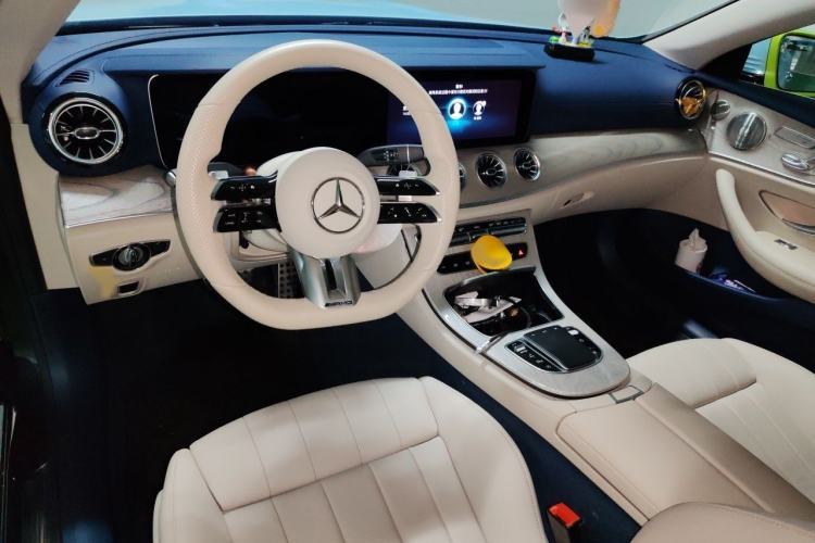 Used Mercedes-Benz E-Class 2021 E 300 Coupe Interior 2