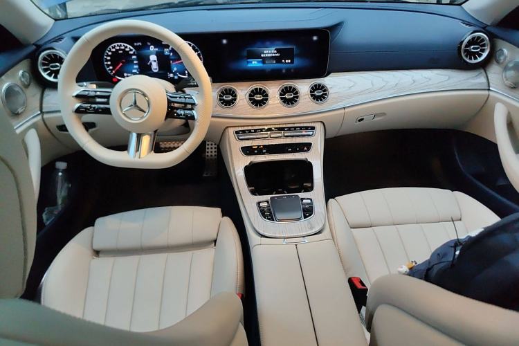 Used Mercedes-Benz E-Class 2021 Facelift E 260 Coupe Interior 2