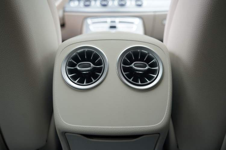 Used Mercedes-Benz E-Class 2021 E 260 Coupe Interior 3