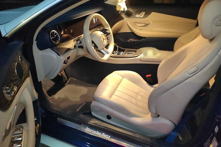 Used Mercedes-Benz E-Class 2021 E 260 Coupe Interior 3