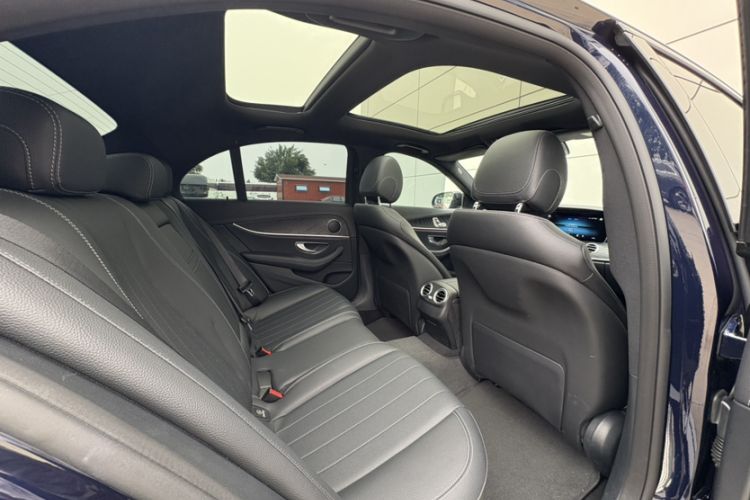 Used Mercedes-Benz E-Class 2021 Updated E 260 Fashion Sport Edition Interior 4