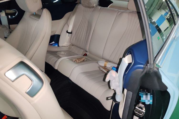 Used Mercedes-Benz E-Class 2021 E 300 Coupe Interior 4