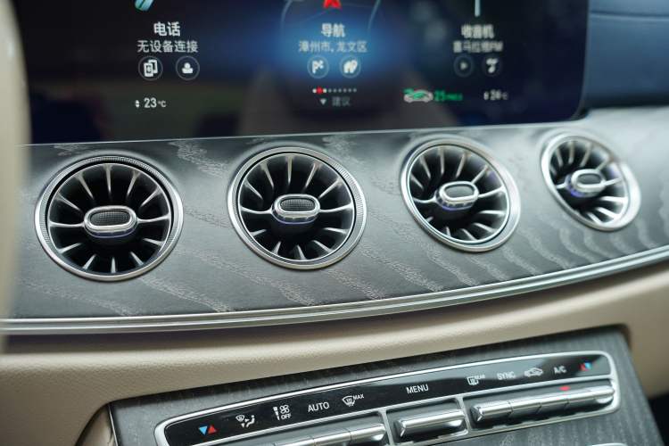 Used Mercedes-Benz E-Class 2021 E 260 Coupe Interior 4