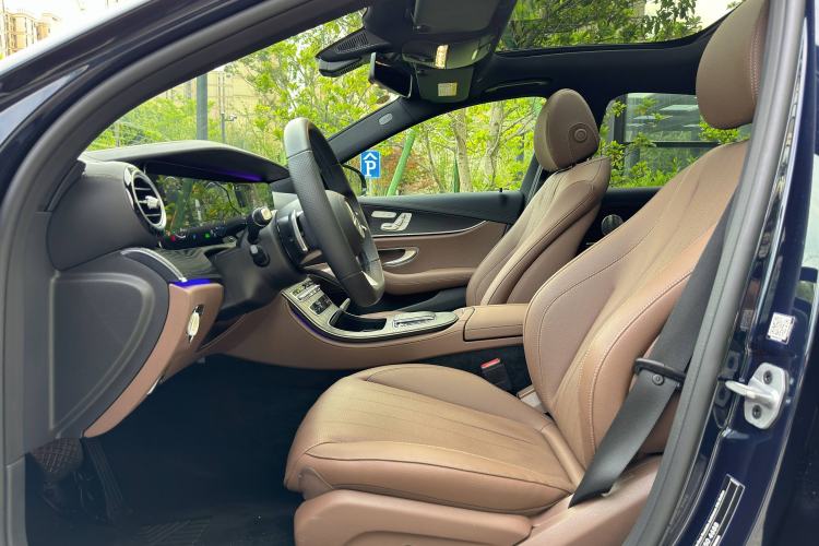 Used Mercedes-Benz E-Class 2021 E 260 Luxury Sports Edition Interior 4