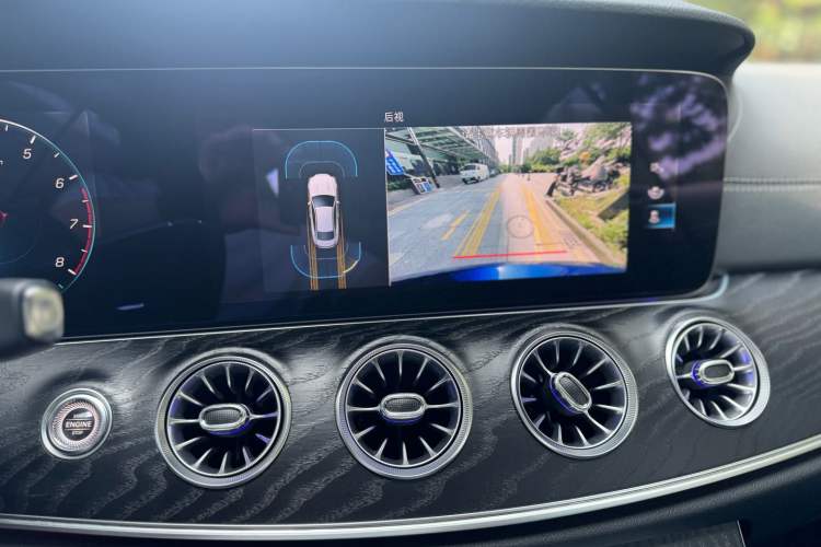 Used Mercedes-Benz E-Class 2021 E 260 Coupe Interior 5