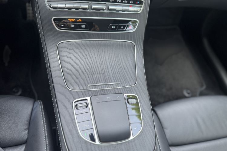 Used Mercedes-Benz E-Class 2021 E 260 Coupe Interior 6