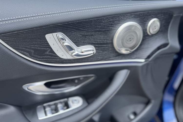 Used Mercedes-Benz E-Class 2021 E 260 Coupe Interior 7