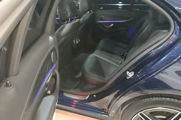 Used Mercedes-Benz E-Class 2021 Updated E 260 Fashion Sport Edition Left Rear Seat