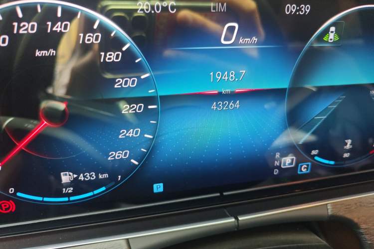 Used Mercedes-Benz E-Class 2021 E 300 Sport Edition Odometer Close Up