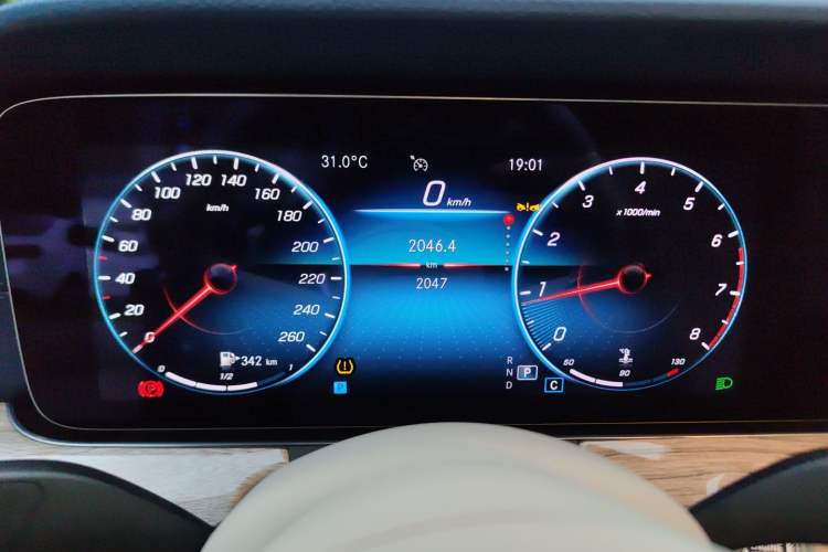 Used Mercedes-Benz E-Class 2021 Facelift E 260 Coupe Odometer Close Up