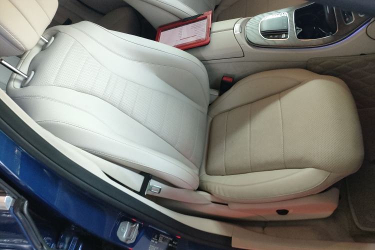 Used Mercedes-Benz E-Class 2021 Restyled E 300 L Sport Luxury Edition Right Front Seat