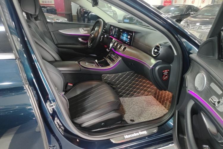Used Mercedes-Benz E-Class 2021 E 300 L Premium Edition Right Front Seat