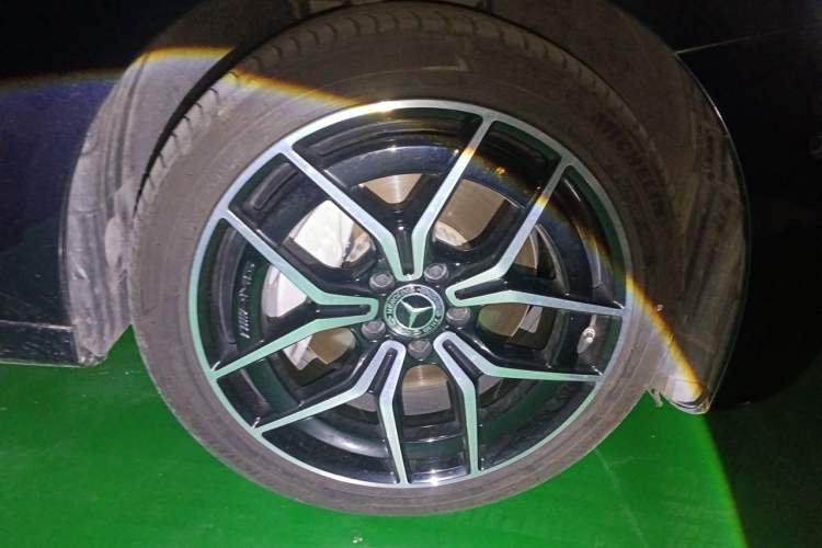Used Mercedes-Benz E-Class 2021 Restyled E 300 Sport Edition Right Front Wheel Hub