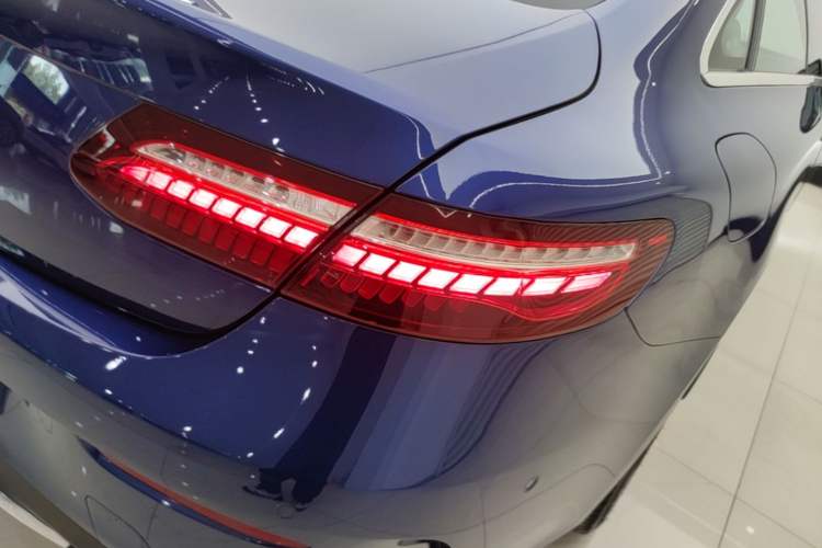 Used Mercedes-Benz E-Class 2021 E 260 Coupe Right Rear Taillight