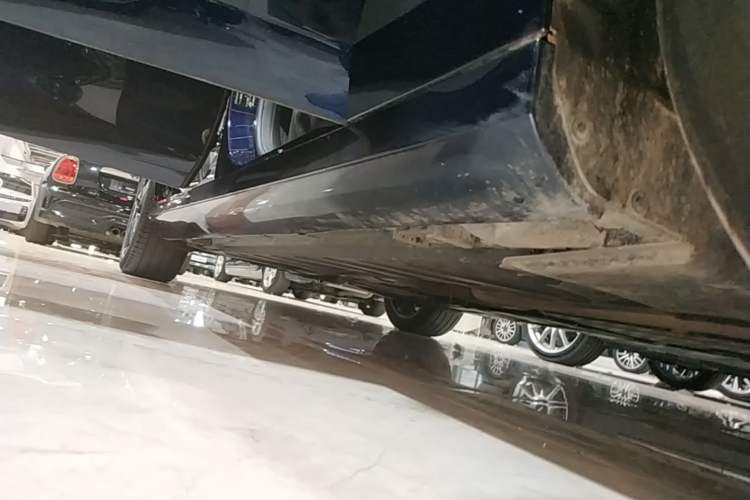 Used Mercedes-Benz E-Class 2021 Updated E 260 Fashion Sport Edition Right Side Sill