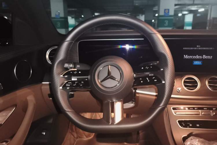 Used Mercedes-Benz E-Class 2021 Updated E 260 Fashion Sport Edition Steering Wheel