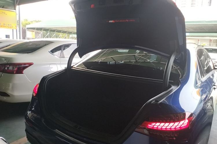 Used Mercedes-Benz E-Class 2021 E 300 L Sporty and Stylish Model Trunk