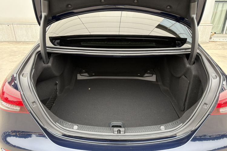Used Mercedes-Benz E-Class 2021 Updated E 260 Fashion Sport Edition Trunk