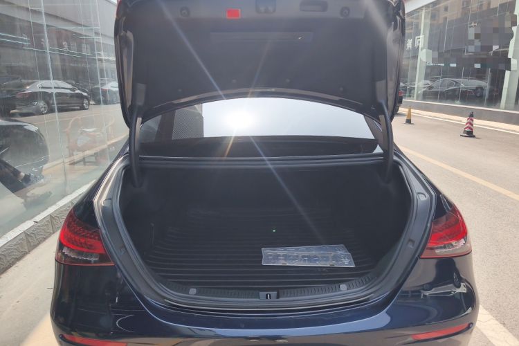 Used Mercedes-Benz E-Class 2021 E 260 Stylish Sports Edition Trunk