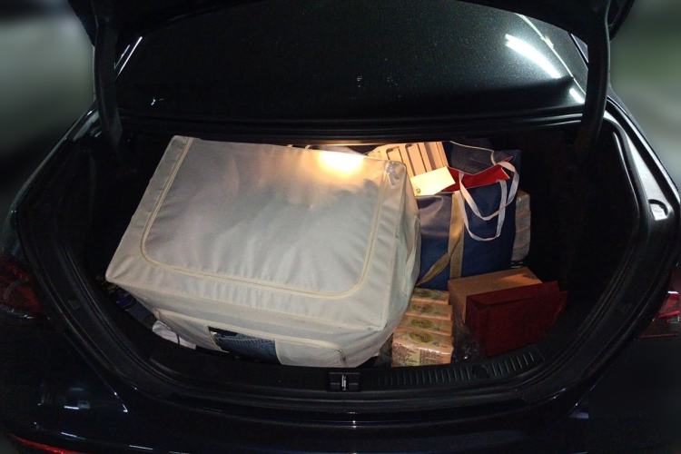 Used Mercedes-Benz E-Class 2021 Updated E 260 Fashion Sport Edition Trunk