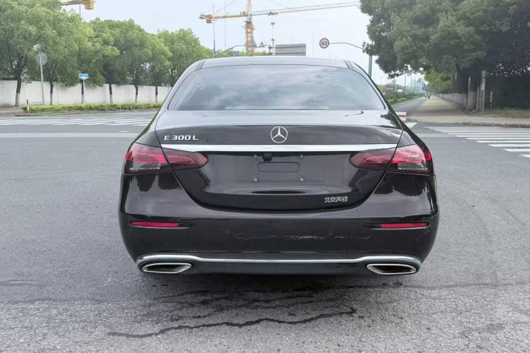 Used Mercedes-Benz E-Class 2021 E 300 L Premium Edition Exterior 4