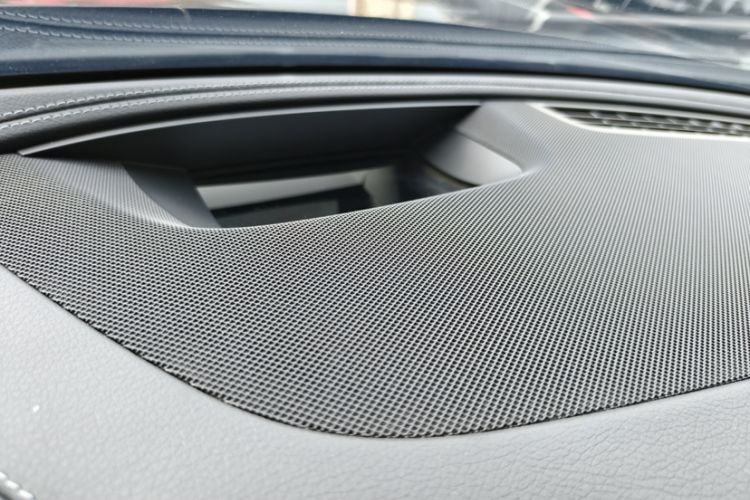 Used Mercedes-Benz E-Class 2021 E 300 L Premium Edition Interior 4