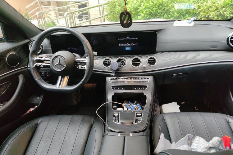 Used Mercedes-Benz E-Class 2021 Updated E 260 Fashion Sport Edition Center Console
