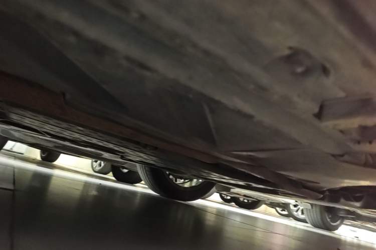 Used Mercedes-Benz E-Class 2021 Facelift E 260 L Chassis Front Right