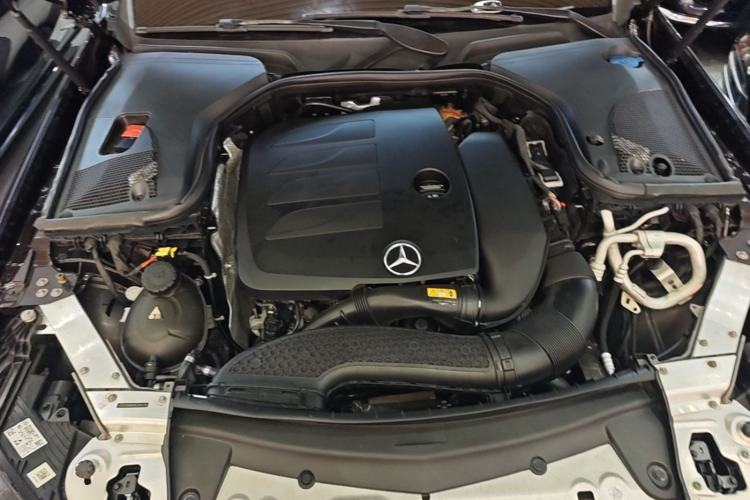 Used Mercedes-Benz E-Class 2021 Facelift E 260 L Engine Bay