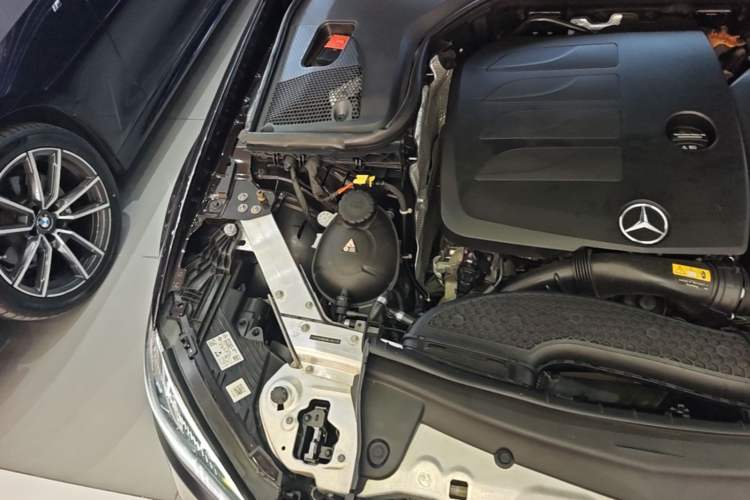 Used Mercedes-Benz E-Class 2021 Facelift E 260 L Engine Bay Right
