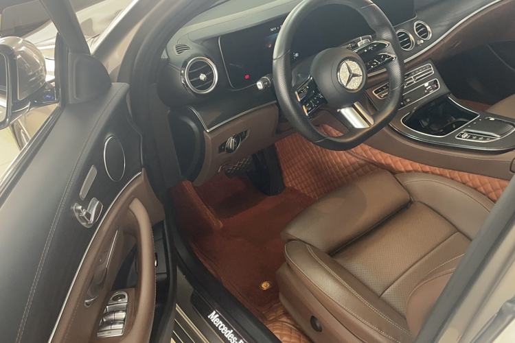 Used Mercedes-Benz E-Class 2021 Facelift E 260 L Sport Edition Interior 2