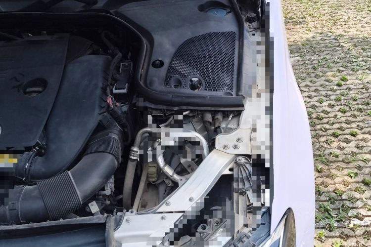 Used Mercedes-Benz E-Class 2021 Facelift E 300 L Stylish Edition Engine Bay Left