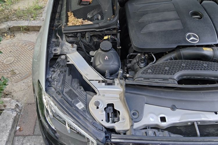 Used Mercedes-Benz E-Class 2021 E 300 L Sporty and Stylish Model Engine Bay Right