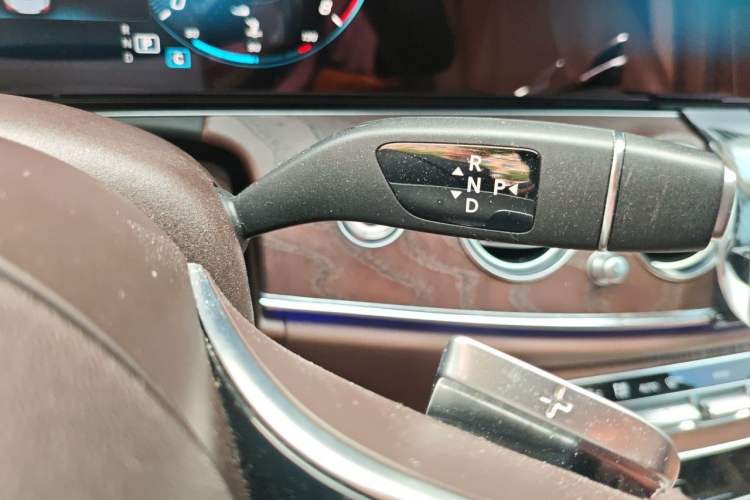 Used Mercedes-Benz E-Class 2021 E 300 L Stylish Model Gear Lever