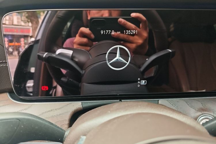 Used Mercedes-Benz E-Class 2021 E 300 L Stylish Model Odometer Close Up