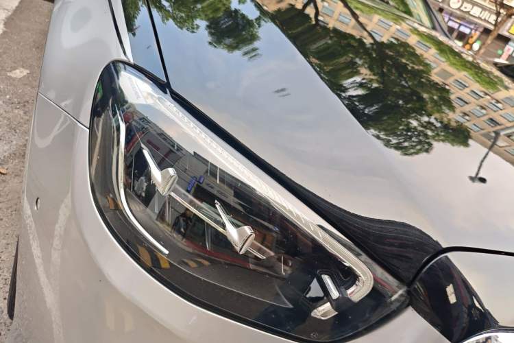 Used Mercedes-Benz E-Class 2021 E 300 L Stylish Model Right Front Headlight