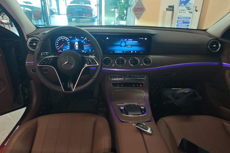 Used Mercedes-Benz E-Class 2021 Restyled E 300 L Luxury Edition Audio And AC Panel