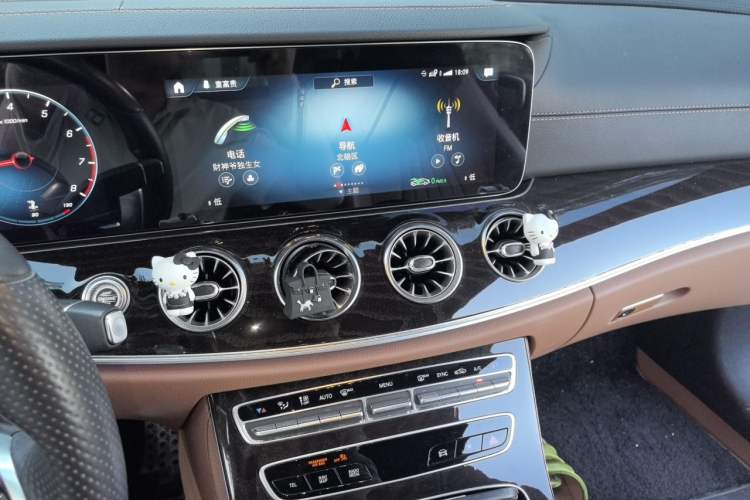 Used Mercedes-Benz E-Class 2021 Facelift E 260 Coupe Audio And AC Panel