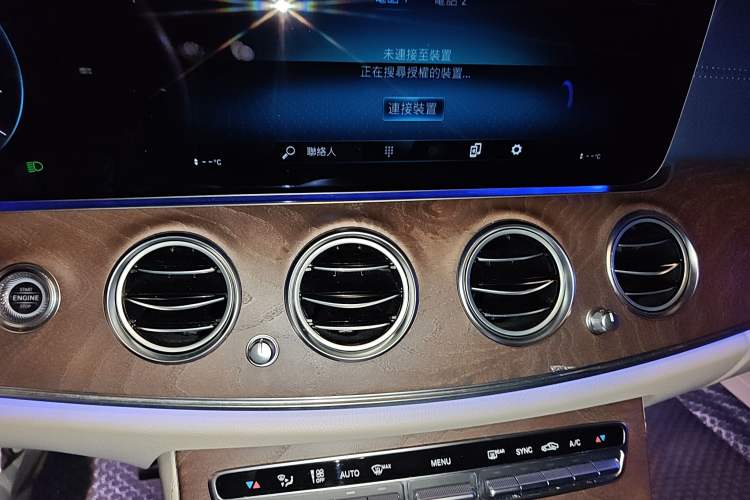 Used Mercedes-Benz E-Class 2021 E 260 L 4MATIC Audio And AC Panel