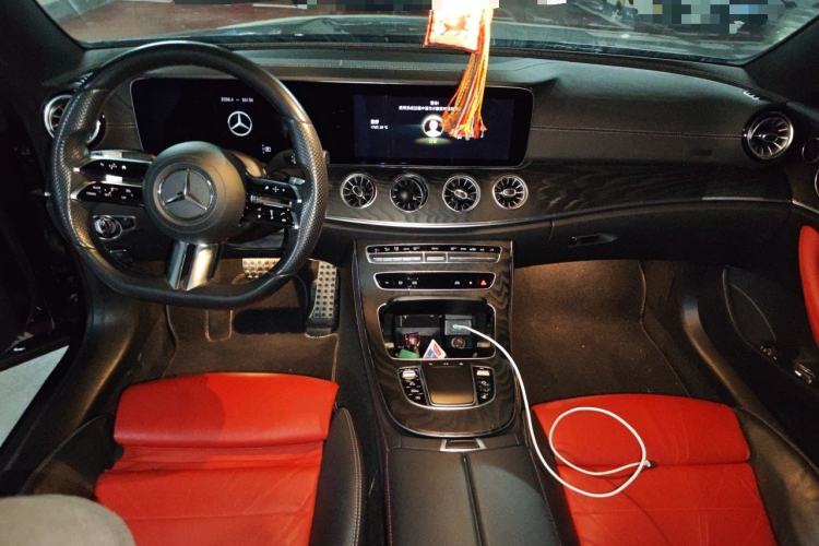 Used Mercedes-Benz E-Class 2021 E 260 Coupe Center Console