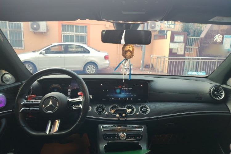 Used Mercedes-Benz E-Class 2021 Updated E 260 Fashion Sport Edition Center Console