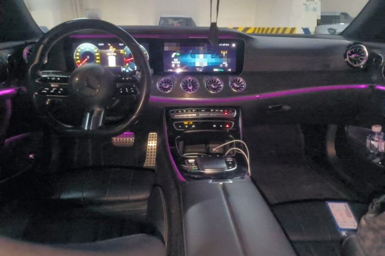 Used Mercedes-Benz E-Class 2021 E 300 Coupe Center Console