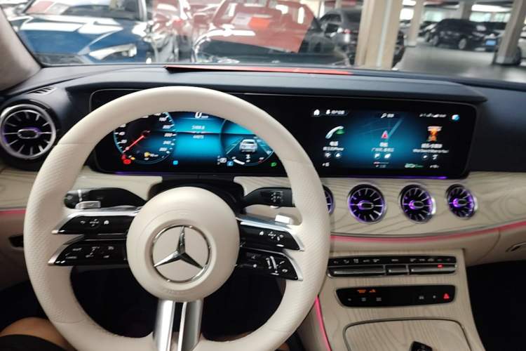 Used Mercedes-Benz E-Class 2021 Facelift E 260 Coupe Center Console