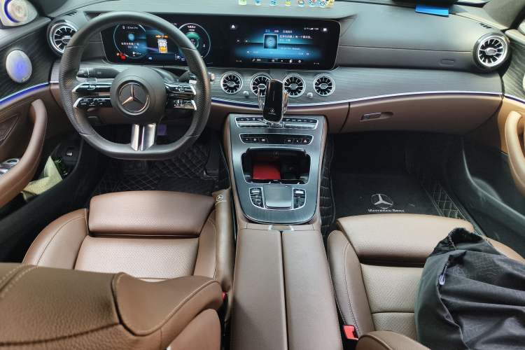 Used Mercedes-Benz E-Class 2021 Facelift E 260 L Sport Edition Center Console