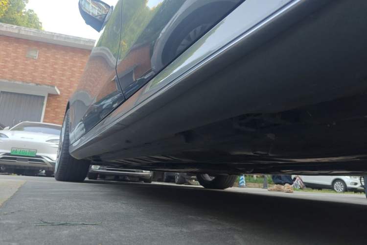 Used Mercedes-Benz E-Class 2021 E 300 L Sporty and Stylish Model Chassis Rear Left